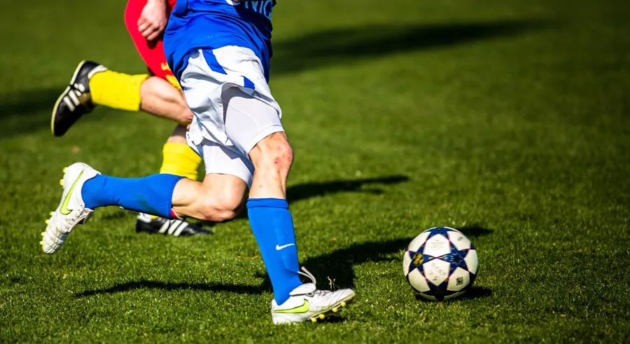 【稲沢市】サッカーによる腰痛の原因と予防方法
